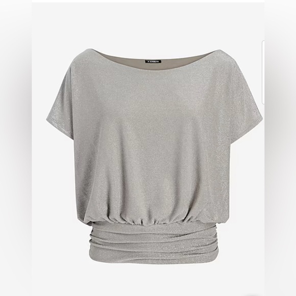 Metallic Short Sleeve Ruched Banded Bottom Tee - Picture 4 of 5